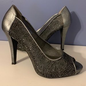 Style & co. Black mesh pumps with silver pattern
